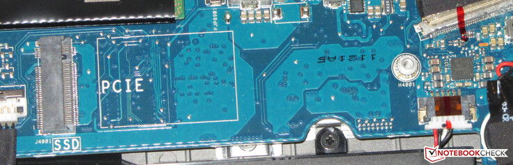 Um SSD NVMe adicional pode ser instalado.