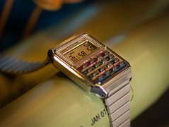 Relógio Casio CA-500WEBF da colaboração "De Volta para o Futuro". (Fonte da imagem: Casio)