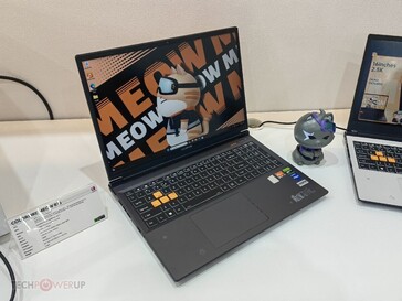MEOW R15 (Fonte da imagem: TechPowerUp)