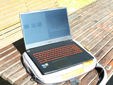 Usando o MSI Katana GF66 do exterior