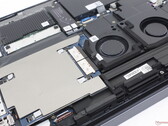 O Pro Max 16 Plus é um dos poucos laptops modernos que vem com uma placa de vídeo removível chamada DGFF ou Dell Graphics Form Factor (Fonte da imagem: Notebookcheck)