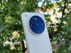 O Find X8 Ultra. (Fonte da imagem: Notebookcheck)