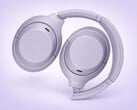 O Sony WH-1000XM4C é uma versão atualizada e acessível dos populares fones de ouvido com ANC lançados em 2020.