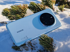 O Honor Magic 8 Ultra deve ter uma configuração de câmera mais avançada do que o Honor Magic 7 Pro (foto). (Fonte da imagem: Notebookcheck)