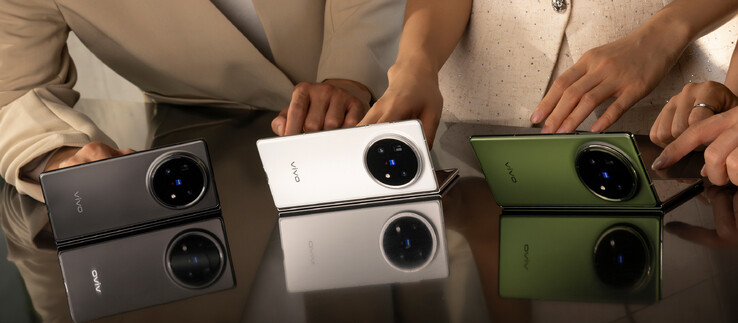 Não está claro se a Vivo planeja vender o X Fold5 na Índia com o mesmo trio de cores que fará em breve na China. (Fonte da imagem: Vivo)