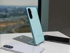 O Samsung Galaxy A26 5G está disponível em preto, branco e verde menta. (Fonte da imagem: Daniel Schmidt)