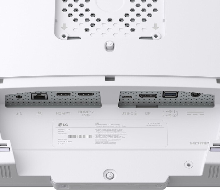 O LG UltraGear 32G810SA tem muitas portas em sua parte inferior. (Fonte da imagem: LG)