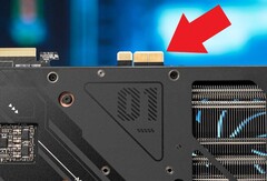 Tamanho comparável ao de um conector PCIe X1 (Fonte da imagem: PC World)