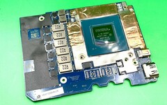 GPU da estação de trabalho móvel Ampere (Fonte de imagem: Ebay)