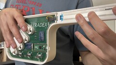 Uma imagem da Stradex1 na posição de jogo (Fonte da imagem: Brady Y. Lin; cortada)