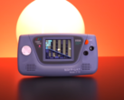 O SEGA Game Gear personalizado em questão com muitas atualizações sob o capô. (fonte da imagem: Macho Nacho Productions YT)