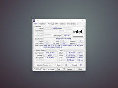 A CPU Intel Bartlett Lake Core 9 273PQE retratada executando o CPU-Z em uma placa-mãe ASUS Z790