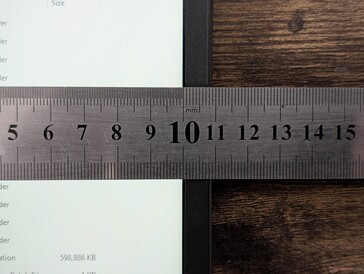 Molduras laterais estreitas