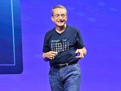 Pat Gelsinger, CEO da Intel, olhando otimista para o futuro (Fonte de imagem: Intel)