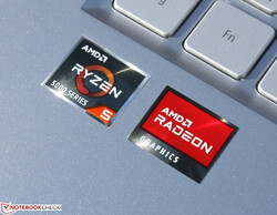 A gráfica Radeon está integrada no AMD APU (iGPU).