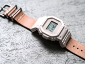 A primeira colaboração Casio x Hender Scheme de 2017 - o DW-5600HS-4JF (foto). (Fonte da imagem: Designboom)