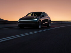 As transferências gratuitas do FSD agora são válidas para o novo Model Y, além de descontos de fidelidade. (Fonte da imagem: Tesla)