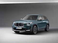 O BMW iX1 eDrive20 é um modelo mais barato da linha iX1. (Fonte da imagem: BMW)