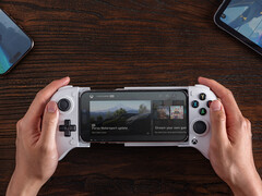 O novo Ultimate Mobile Gaming Controller deve começar a ser enviado até o final da semana nos EUA. (Fonte da imagem: 8BitDo)
