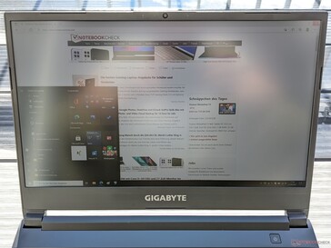 Gigabyte G5 KC em uso externo