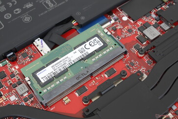 Um único slot 1x SODIMM