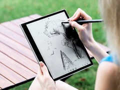 Por meio de um LCD refletivo, o Paper 2.0 também pode ser usado de forma problemática na luz solar. (Bildquelle: Eazeye)