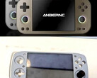 O RG477M e o KT-R1S, de cima para baixo. (Fonte da imagem: via Joey's Retro Handhelds &amp; Nittrx)
