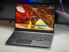 XMG Core 16 M25 (fonte da imagem: Notebookcheck)