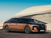 O BMW i7 de 2024 supostamente percorre mais de 600 km com uma única carga. (Fonte: BMW)