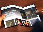 O Huawei Mate XT Ultimate Design (na foto) tem um preço de 3.499 euros. (Fonte da imagem: Huawei)