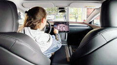 Os Teslas reduzirão automaticamente o ruído do ventilador do ar-condicionado durante as chamadas telefônicas