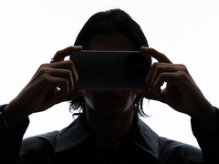 O GT 8 Pro pode chegar antes do OnePlus 15 no mercado global. Na foto: uma imagem promocional do GT 8 Pro. (Fonte da imagem: Realme)