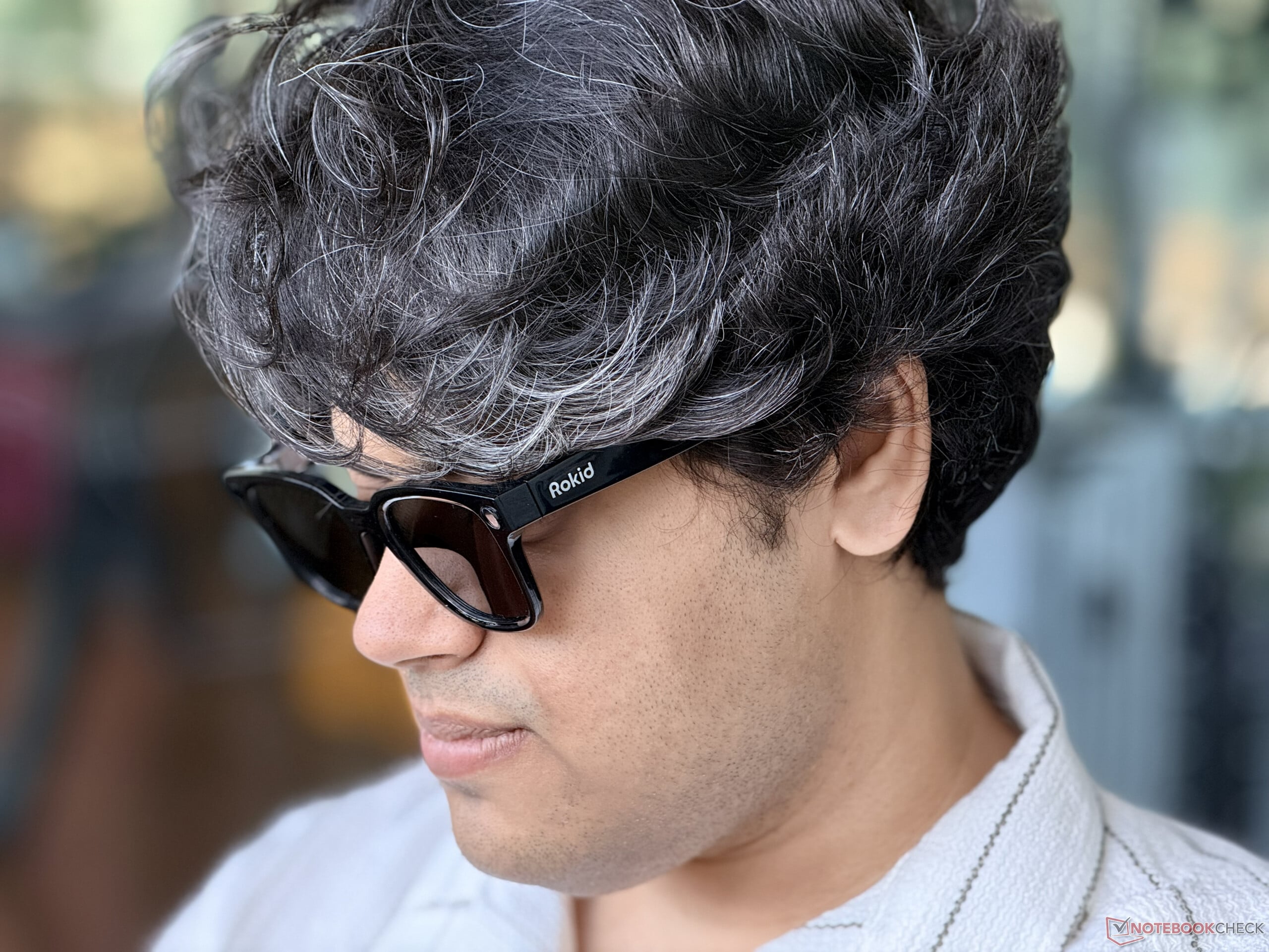Análise do modelo Rokid AI Glasses