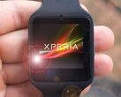 A Sony pode produzir um relógio Xperia ou SmartWatch 4 em um futuro não muito distante, provavelmente com o Wear OS. (Fonte de imagem: Pocket-lint/Sony - editado)