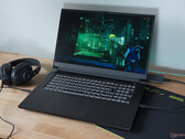 Schenker XMG Focus 17 (E23) em análise: O laptop para jogos com RTX 4070 não economiza no desempenho