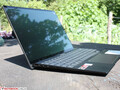 Asus ZenBook 14X OLED AMD laptop em revisão: Muita cor, muita duração da bateria, preço baixo