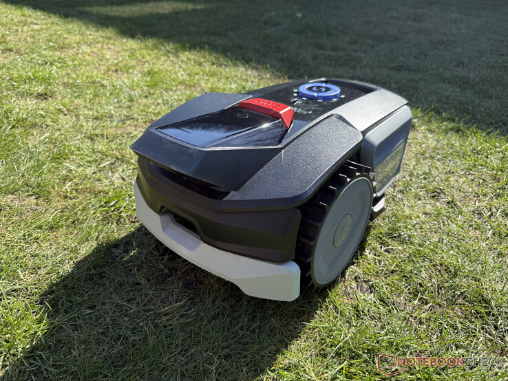 Sunseeker V1 no teste do cortador de grama robótico de 2026