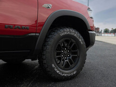 A Ram 1500 com motor Hemi V8 e um novo logotipo 'Symbol of Protest'. (Fonte da imagem: Ram)