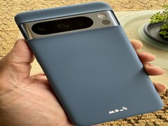 O Google Pixel 8 Pro. (Fonte: Notebookcheck)