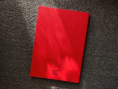 O OnePlus Pad poderia embarcar na caixa vermelha brilhante e única pela qual a empresa chinesa é conhecida (Imagem: Jean Lucas Camilo)