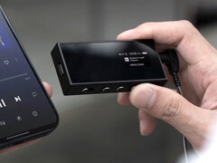 A Questyle lança o USB-DAC portátil M18i com amplificador de fone de ouvido e conectividade Bluetooth. (Fonte da imagem: Questyle)