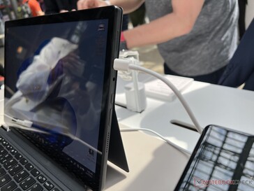 Xiaomi Book S 12.4" hands-on (imagem através do próprio)