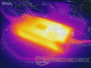 O adaptador AC pode chegar a 57 C quando se joga por mais de uma hora