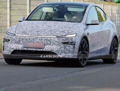 Teste de desempenho do Tesla Model Y 2026 em Nürburgring. (Fonte da imagem: Carscoops)