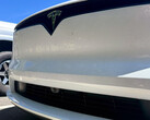 câmera do para-choque dianteiro do Model X 2026 atualizado (Fonte da imagem: The Kilowatts/X)