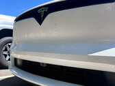 câmera do para-choque dianteiro do Model X 2026 atualizado (Fonte da imagem: The Kilowatts/X)