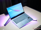 O Samsung Galaxy Book4 Edge parece ter um desempenho melhor com o AirJet em comparação com as ventoinhas tradicionais. (Fonte da imagem: Notebookcheck)