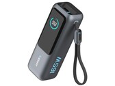 O Anker 'Zolo Power Bank 25K 165W with Retractable and Built-In USB-C Cables', além de uma porta USB-C e uma USB-A. (Fonte da imagem: u/joshuadwx via r/Anker subreddit)