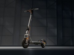 A Scooter Elétrica 6 Max da Xiaomi (na foto) foi listada no site global da marca. (Fonte da imagem: Xiaomi)