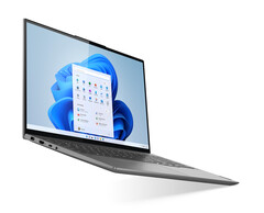 O Yoga Slim 7i Pro 16IAH7 apresenta o Intel Arc A370M, além de um Core i7-12700H. (Fonte de imagem: Lenovo)